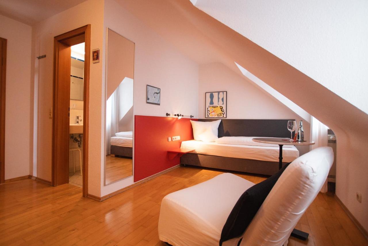 Hotel Am Main Veitshöchheim Exteriör bild