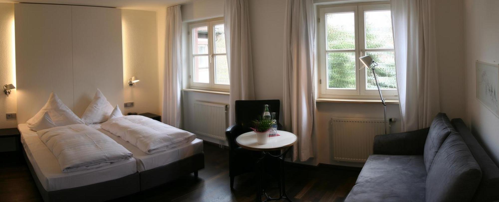Hotel Am Main Veitshöchheim Rum bild
